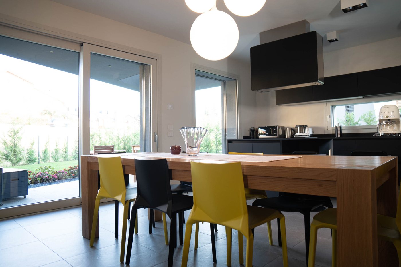 Finestre in legno a tutta altezza